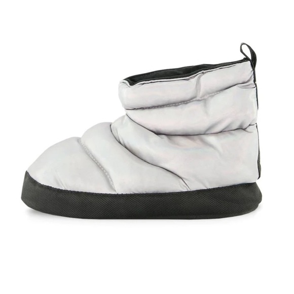 Capezio Shoes - NWT CAPEZIO (9/10) Slipper Boot Metallic Nylon Quilt Moon Silver Black Comfort